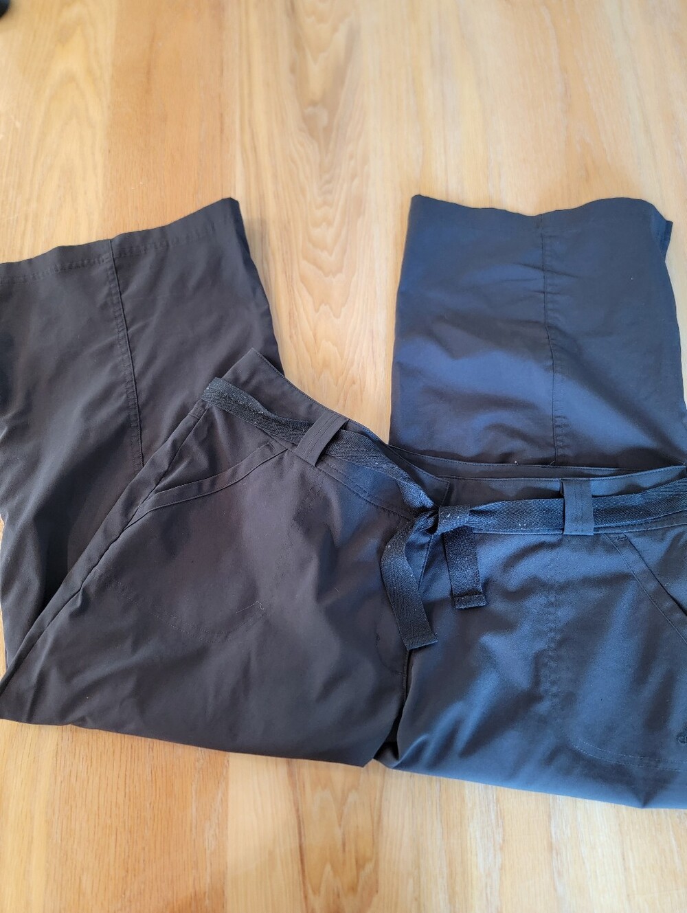 adidas Women's Cropped Athleisure Black Pants Size 16